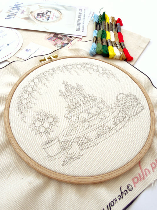 רוקמת בעצמי - איטליה - חצר איטלקית - 19 ס״מ