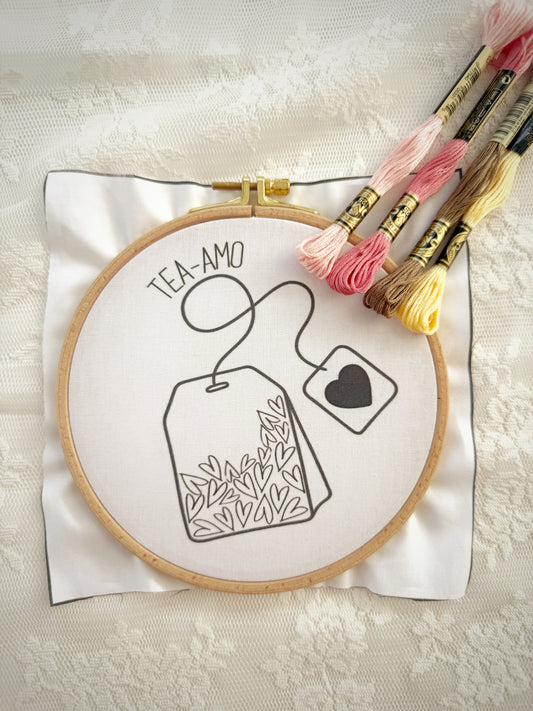 רוקמת בעצמי - מסיבת תה - חליטה מהלב - 13 ס״מ