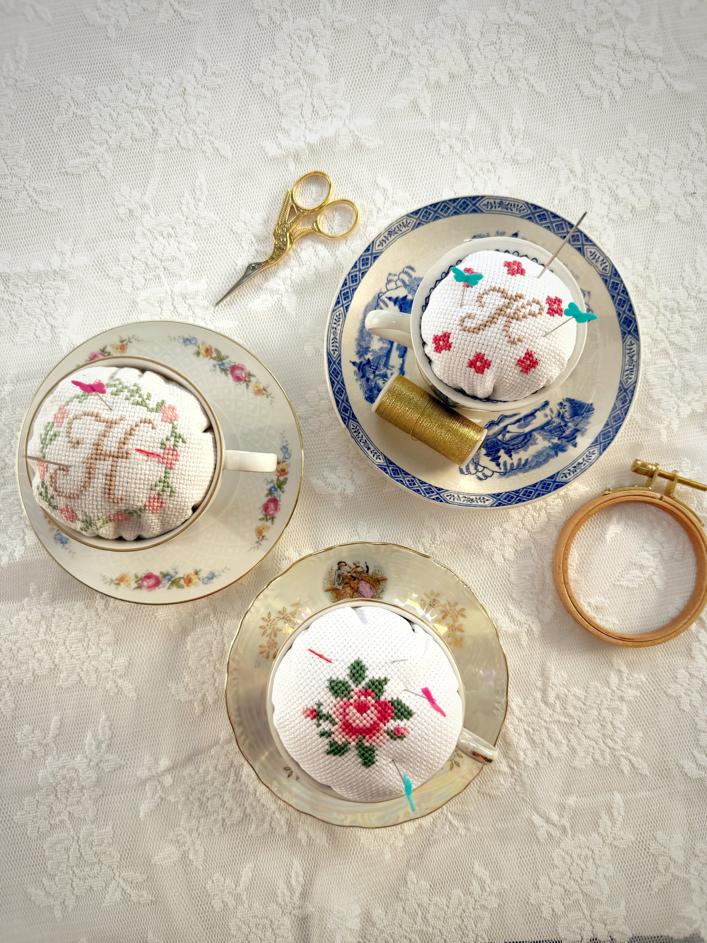 סדנת כרית סיכות בספל- רקמת איקסים - יום שישי 21/11 9:00-12:00 יבנה