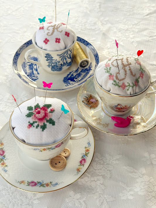 סדנת כרית סיכות בספל- רקמת איקסים - יום שישי 7/11 9:00-12:00 יבנה