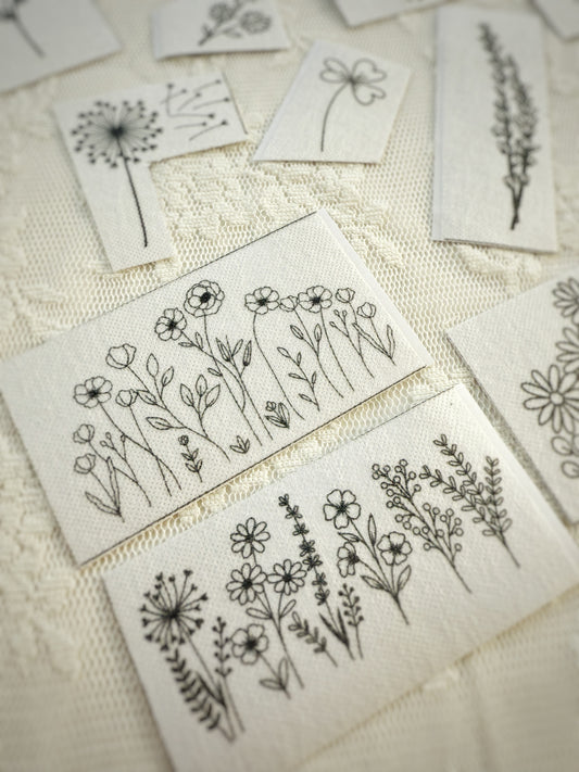 מדבקות רקמה - אוסף פרחוני