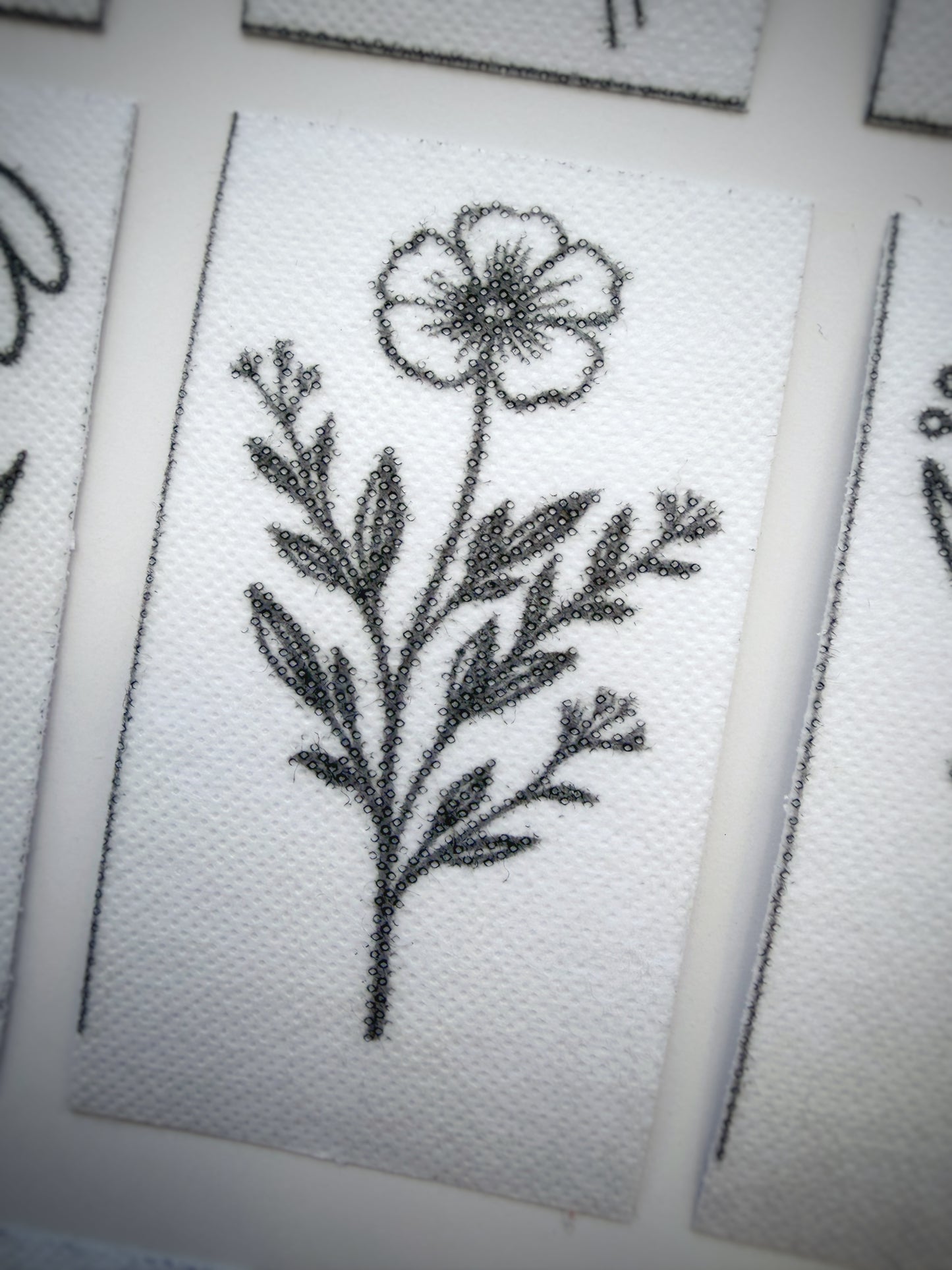 מדבקות רקמה - מארז פרחוני 2