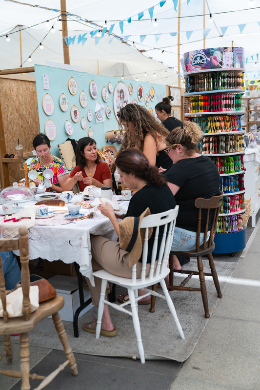 מסיבת רקמה במכירת לימונצ׳לו - רקמה על בגד - יום חמישי 30/4 16:00