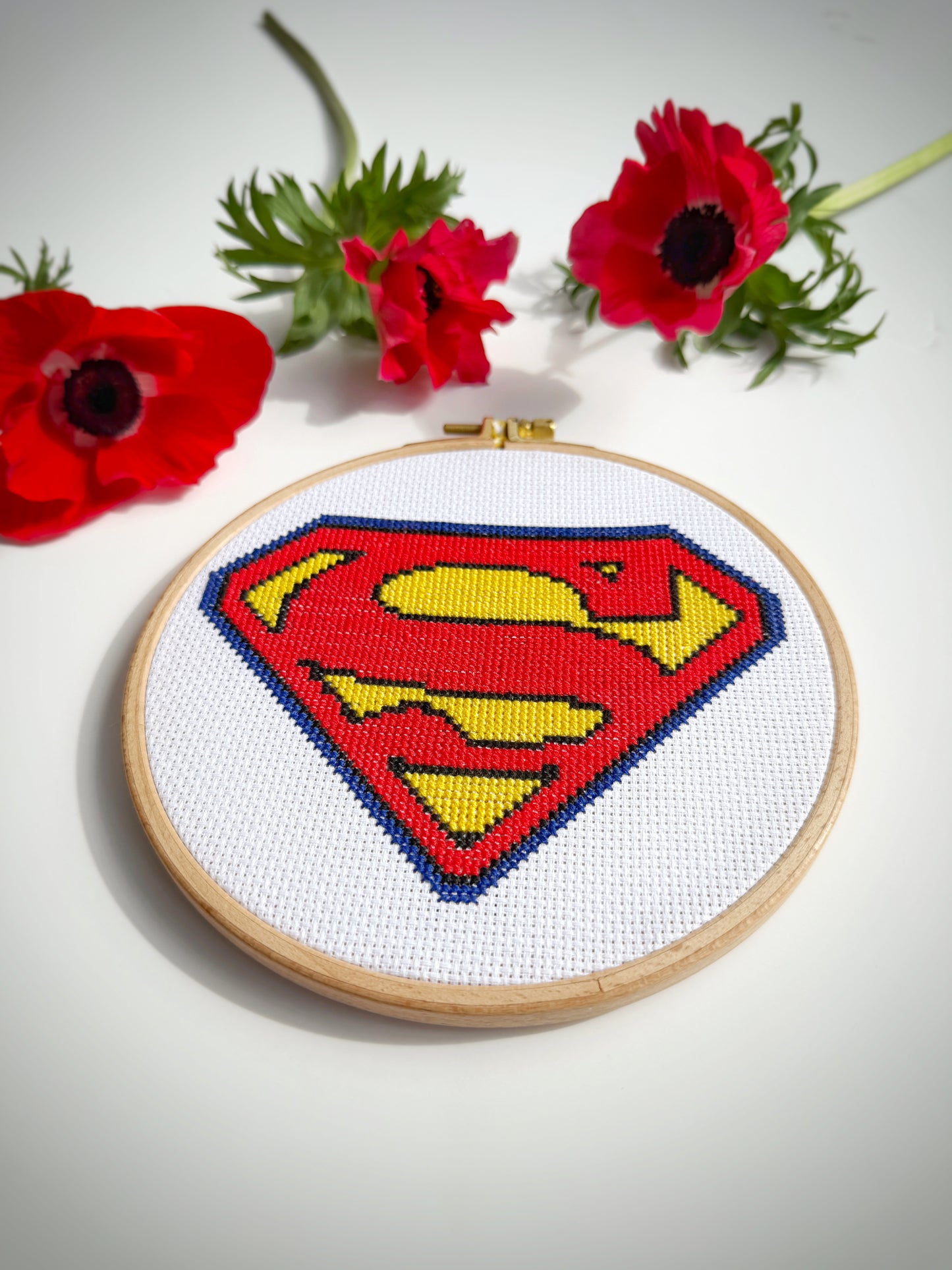 ערכת רקמת איקסים - סופרמן