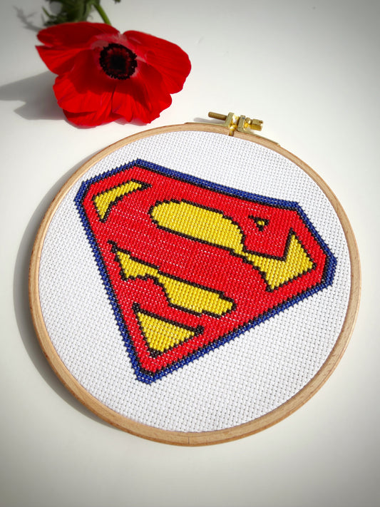 ערכת רקמת איקסים - סופרמן