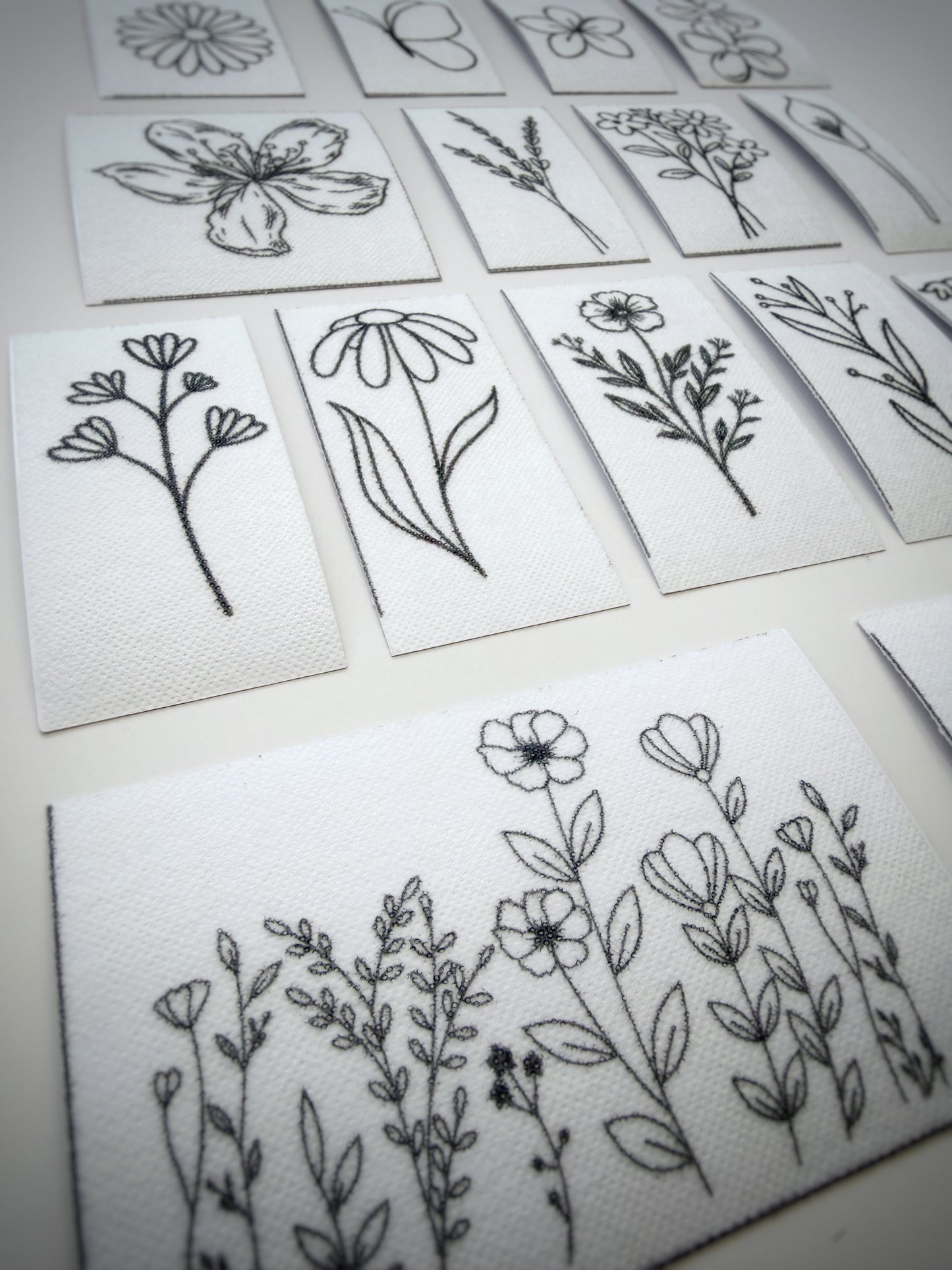 מדבקות רקמה - מארז פרחוני 2